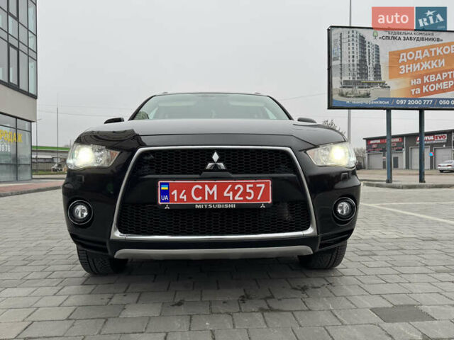 Чорний Міцубісі Аутлендер ХЛ, об'ємом двигуна 2.2 л та пробігом 155 тис. км за 12299 $, фото 9 на Automoto.ua