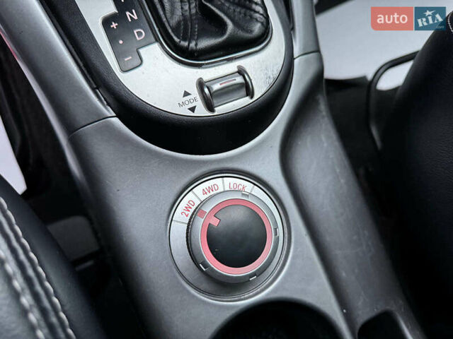 Чорний Міцубісі Аутлендер ХЛ, об'ємом двигуна 2.18 л та пробігом 253 тис. км за 12490 $, фото 23 на Automoto.ua