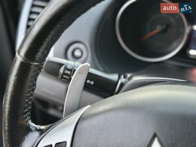 Черный Мицубиси Аутлендер ХЛ, объемом двигателя 2.2 л и пробегом 232 тыс. км за 11700 $, фото 17 на Automoto.ua