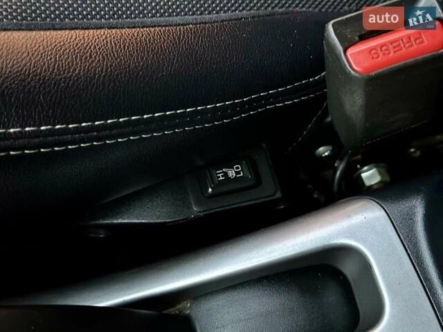 Черный Мицубиси Аутлендер ХЛ, объемом двигателя 2.2 л и пробегом 232 тыс. км за 11700 $, фото 26 на Automoto.ua