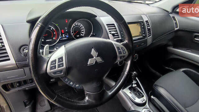 Коричневый Мицубиси Аутлендер ХЛ, объемом двигателя 2.2 л и пробегом 259 тыс. км за 12300 $, фото 53 на Automoto.ua