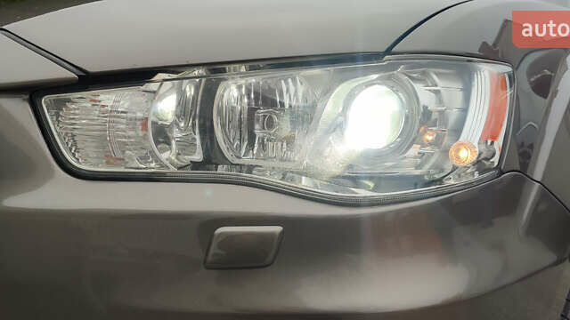 Коричневый Мицубиси Аутлендер ХЛ, объемом двигателя 2.2 л и пробегом 259 тыс. км за 12300 $, фото 34 на Automoto.ua