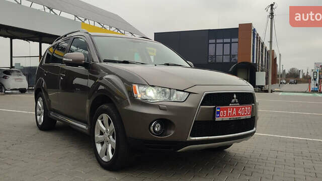 Коричневый Мицубиси Аутлендер ХЛ, объемом двигателя 2.2 л и пробегом 259 тыс. км за 12300 $, фото 33 на Automoto.ua
