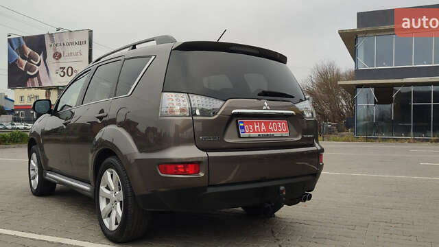 Коричневый Мицубиси Аутлендер ХЛ, объемом двигателя 2.2 л и пробегом 259 тыс. км за 12300 $, фото 28 на Automoto.ua