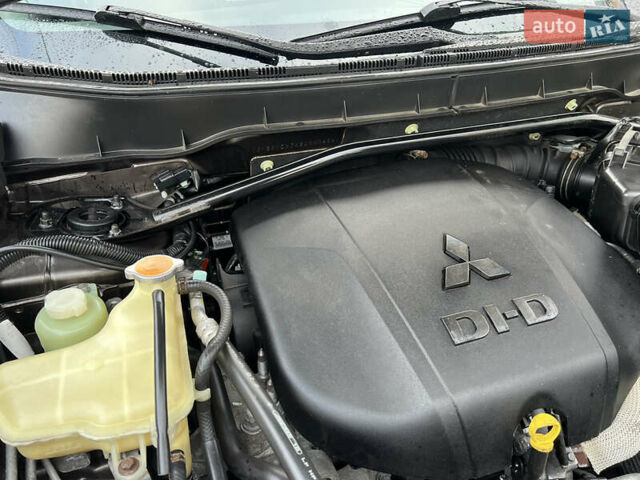 Коричневый Мицубиси Аутлендер ХЛ, объемом двигателя 2.2 л и пробегом 259 тыс. км за 12300 $, фото 18 на Automoto.ua