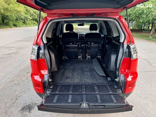 Червоний Міцубісі Аутлендер ХЛ, об'ємом двигуна 0 л та пробігом 148 тис. км за 8450 $, фото 4 на Automoto.ua