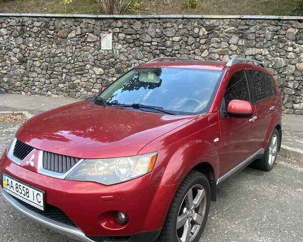 Мицубиси Аутлендер ХЛ 2008 в Киеве на Automoto.ua Красный Мицубиси Аутлендер ХЛ, объемом двигателя 2.4 л и пробегом 99 тыс. км за 11000 $, фото 18 на Automoto.ua