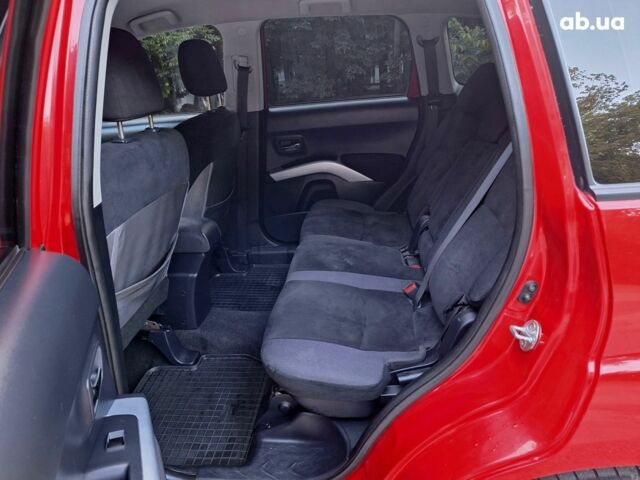 Червоний Міцубісі Аутлендер ХЛ, об'ємом двигуна 0 л та пробігом 148 тис. км за 8450 $, фото 10 на Automoto.ua
