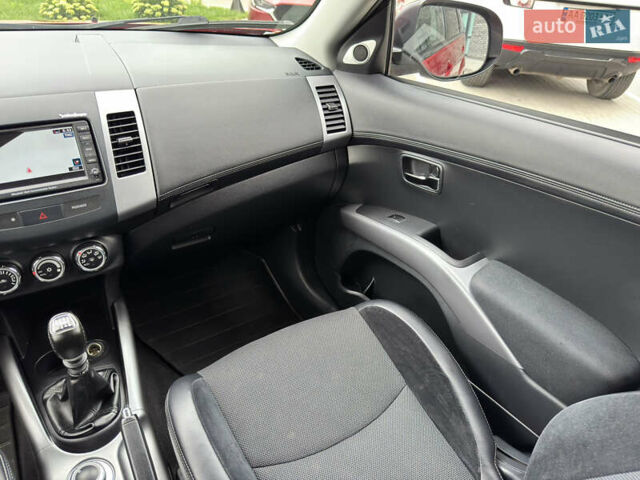 Красный Мицубиси Аутлендер ХЛ, объемом двигателя 2.2 л и пробегом 188 тыс. км за 10550 $, фото 13 на Automoto.ua