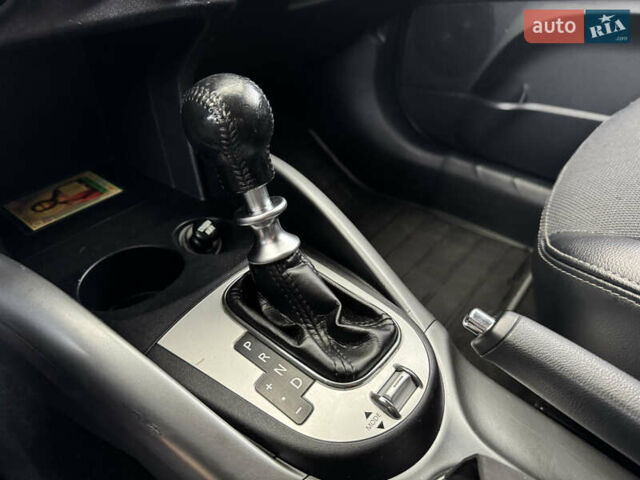 Красный Мицубиси Аутлендер ХЛ, объемом двигателя 2.2 л и пробегом 227 тыс. км за 11999 $, фото 29 на Automoto.ua