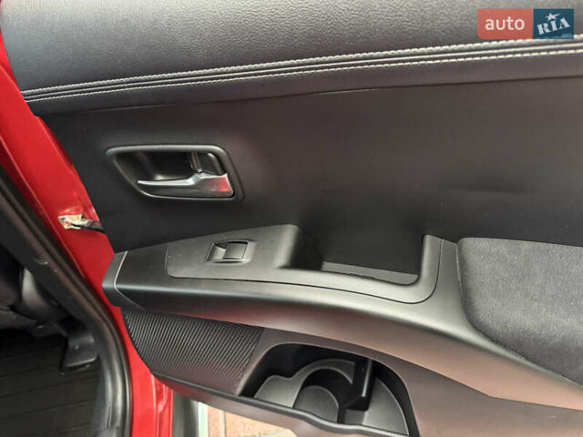 Красный Мицубиси Аутлендер ХЛ, объемом двигателя 2.2 л и пробегом 227 тыс. км за 11999 $, фото 48 на Automoto.ua