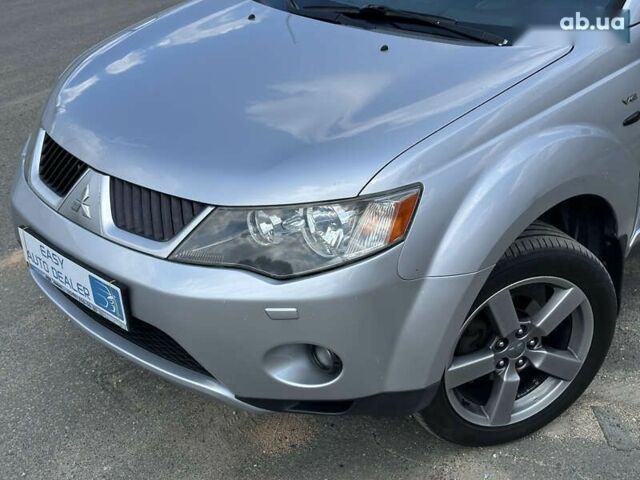 Міцубісі Аутлендер ХЛ, об'ємом двигуна 0 л та пробігом 249 тис. км за 8490 $, фото 7 на Automoto.ua