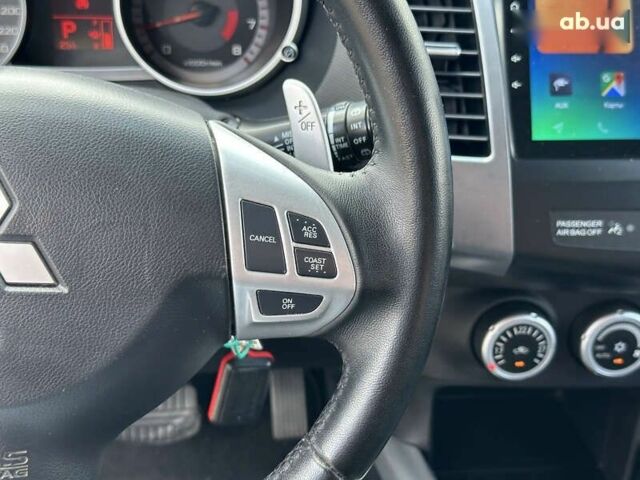 Міцубісі Аутлендер ХЛ, об'ємом двигуна 0 л та пробігом 249 тис. км за 8490 $, фото 21 на Automoto.ua