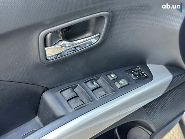 Міцубісі Аутлендер ХЛ, об'ємом двигуна 0 л та пробігом 249 тис. км за 8490 $, фото 17 на Automoto.ua