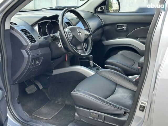 Міцубісі Аутлендер ХЛ, об'ємом двигуна 0 л та пробігом 249 тис. км за 8490 $, фото 13 на Automoto.ua