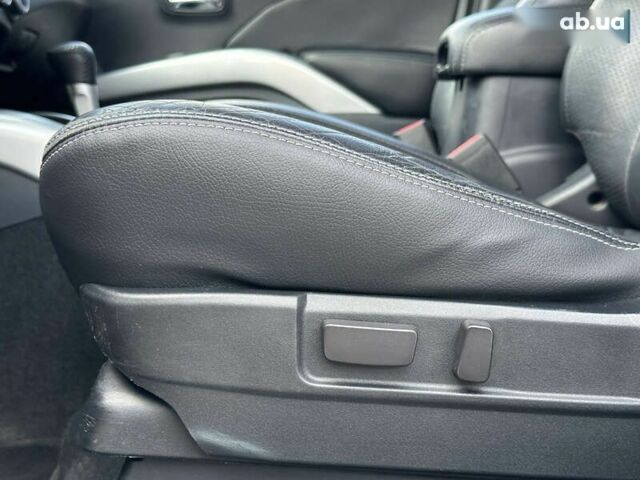 Міцубісі Аутлендер ХЛ, об'ємом двигуна 0 л та пробігом 249 тис. км за 8490 $, фото 18 на Automoto.ua