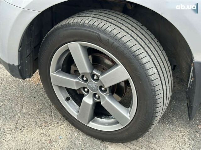 Міцубісі Аутлендер ХЛ, об'ємом двигуна 0 л та пробігом 249 тис. км за 8490 $, фото 10 на Automoto.ua