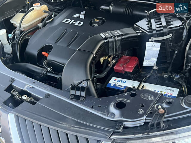 Мицубиси Аутлендер ХЛ, объемом двигателя 2 л и пробегом 158 тыс. км за 9200 $, фото 7 на Automoto.ua