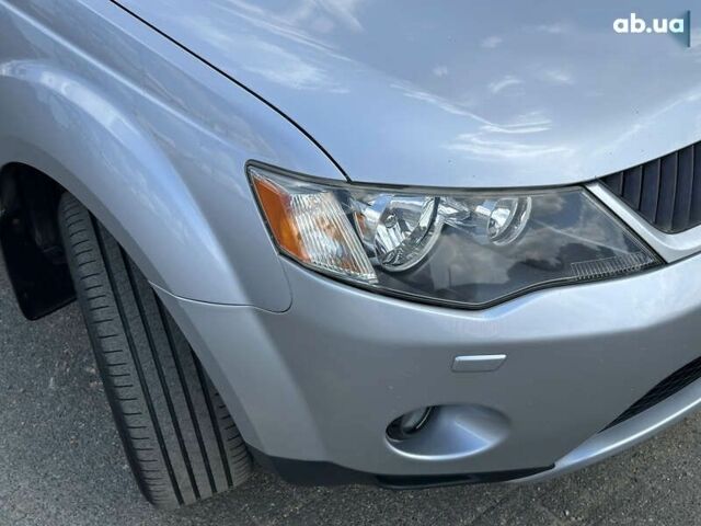 Міцубісі Аутлендер ХЛ, об'ємом двигуна 0 л та пробігом 249 тис. км за 8490 $, фото 11 на Automoto.ua