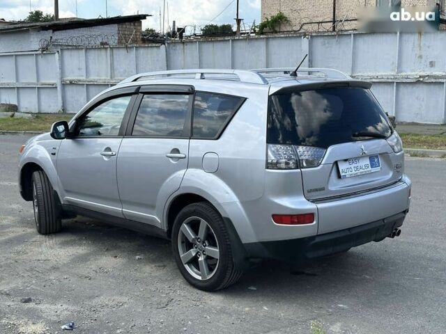Міцубісі Аутлендер ХЛ, об'ємом двигуна 0 л та пробігом 249 тис. км за 8490 $, фото 6 на Automoto.ua