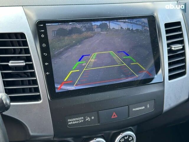 Міцубісі Аутлендер ХЛ, об'ємом двигуна 0 л та пробігом 249 тис. км за 8490 $, фото 25 на Automoto.ua