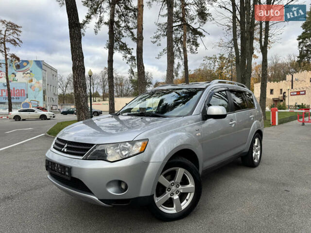 Міцубісі Аутлендер ХЛ, об'ємом двигуна 3 л та пробігом 195 тис. км за 10300 $, фото 36 на Automoto.ua