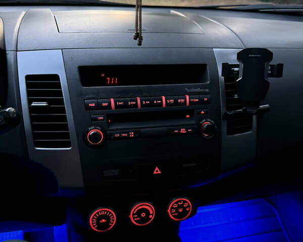 Мицубиси Аутлендер ХЛ, объемом двигателя 2.36 л и пробегом 237 тыс. км за 9000 $, фото 22 на Automoto.ua