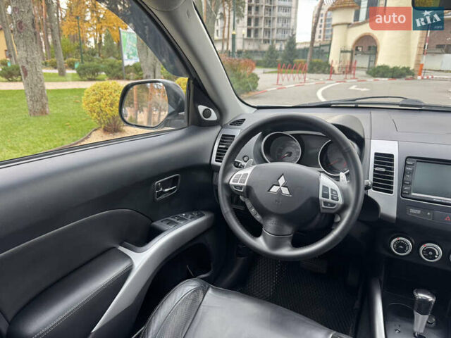 Міцубісі Аутлендер ХЛ, об'ємом двигуна 3 л та пробігом 195 тис. км за 10300 $, фото 14 на Automoto.ua