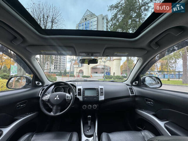Міцубісі Аутлендер ХЛ, об'ємом двигуна 3 л та пробігом 195 тис. км за 10300 $, фото 17 на Automoto.ua