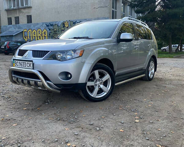 Мицубиси Аутлендер ХЛ, объемом двигателя 2.36 л и пробегом 177 тыс. км за 9200 $, фото 15 на Automoto.ua