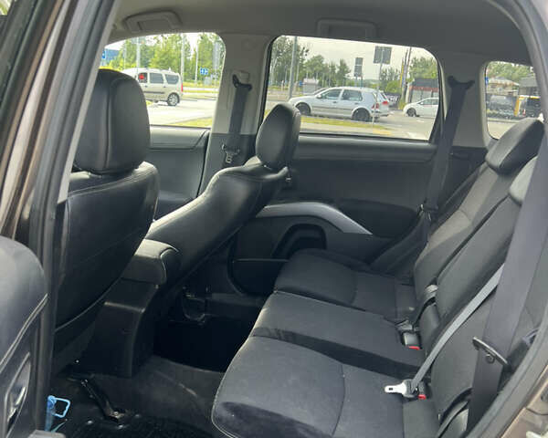 Мицубиси Аутлендер ХЛ, объемом двигателя 2 л и пробегом 317 тыс. км за 10991 $, фото 8 на Automoto.ua