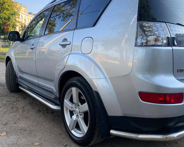 Мицубиси Аутлендер ХЛ, объемом двигателя 2.36 л и пробегом 177 тыс. км за 9200 $, фото 14 на Automoto.ua