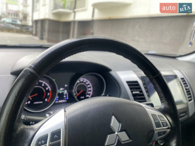 Мицубиси Аутлендер ХЛ, объемом двигателя 2.36 л и пробегом 244 тыс. км за 9999 $, фото 43 на Automoto.ua