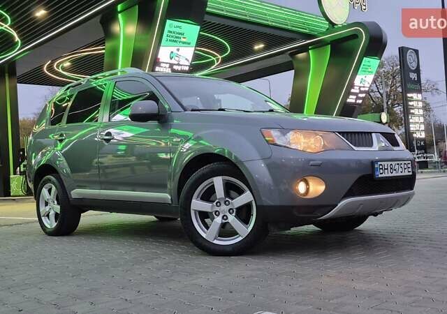 Серый Мицубиси Аутлендер ХЛ, объемом двигателя 2.2 л и пробегом 268 тыс. км за 8999 $, фото 38 на Automoto.ua