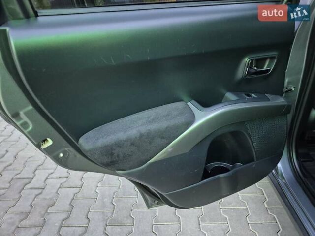 Серый Мицубиси Аутлендер ХЛ, объемом двигателя 2.2 л и пробегом 268 тыс. км за 8999 $, фото 47 на Automoto.ua