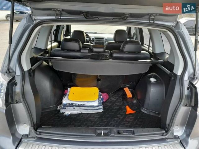 Серый Мицубиси Аутлендер ХЛ, объемом двигателя 3 л и пробегом 183 тыс. км за 10300 $, фото 17 на Automoto.ua