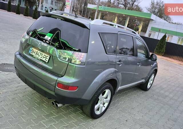 Серый Мицубиси Аутлендер ХЛ, объемом двигателя 2.2 л и пробегом 268 тыс. км за 8999 $, фото 10 на Automoto.ua