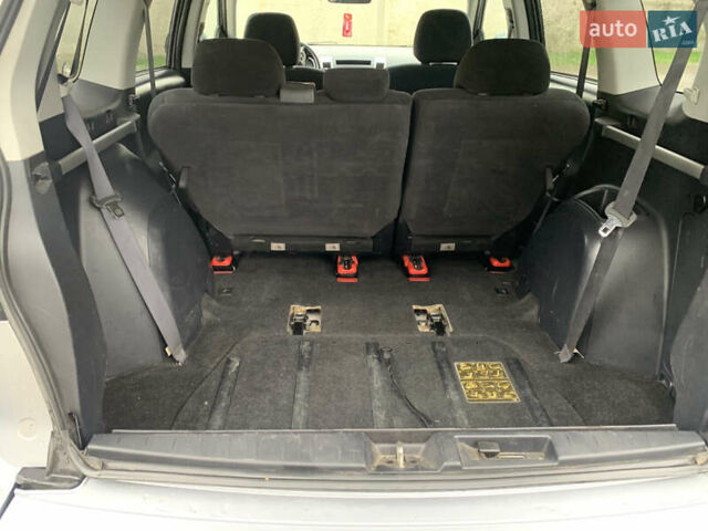 Сірий Міцубісі Аутлендер ХЛ, об'ємом двигуна 2 л та пробігом 310 тис. км за 6999 $, фото 15 на Automoto.ua