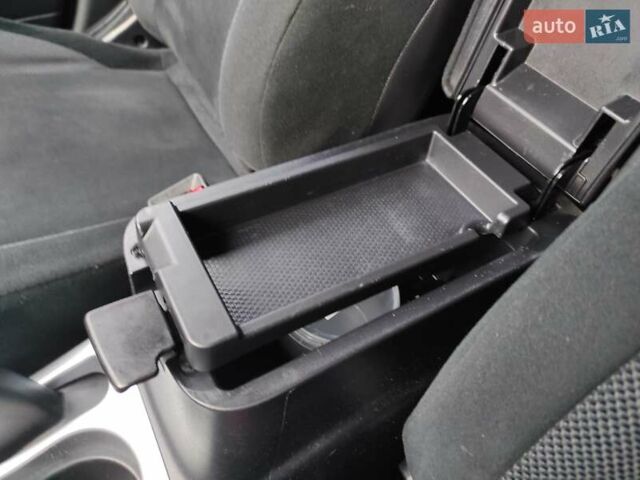 Серый Мицубиси Аутлендер ХЛ, объемом двигателя 2.4 л и пробегом 307 тыс. км за 8299 $, фото 71 на Automoto.ua