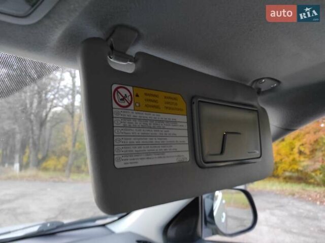 Серый Мицубиси Аутлендер ХЛ, объемом двигателя 2.4 л и пробегом 307 тыс. км за 8299 $, фото 67 на Automoto.ua