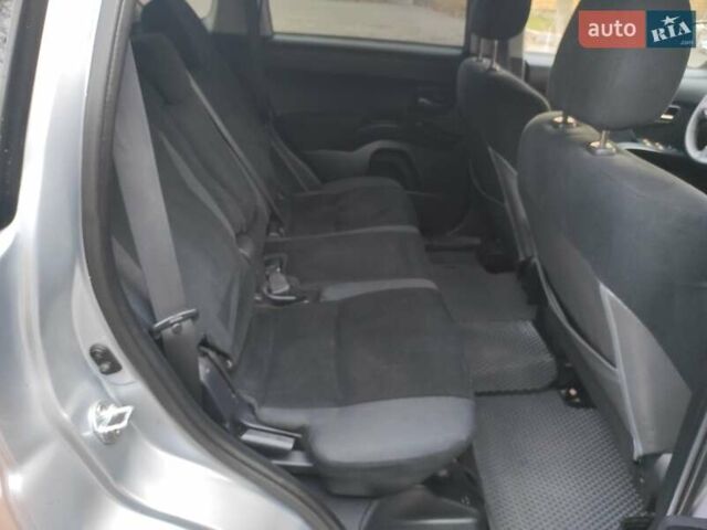 Сірий Міцубісі Аутлендер ХЛ, об'ємом двигуна 2.4 л та пробігом 307 тис. км за 8399 $, фото 44 на Automoto.ua