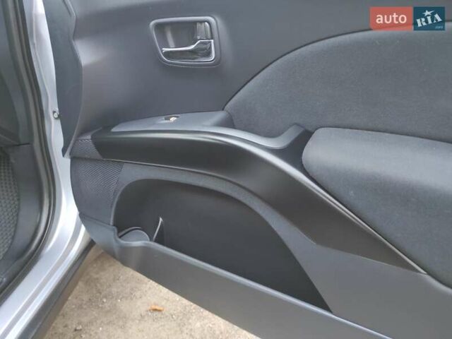 Серый Мицубиси Аутлендер ХЛ, объемом двигателя 2.4 л и пробегом 307 тыс. км за 8299 $, фото 51 на Automoto.ua