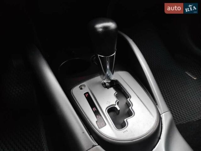 Серый Мицубиси Аутлендер ХЛ, объемом двигателя 2.4 л и пробегом 307 тыс. км за 8299 $, фото 62 на Automoto.ua