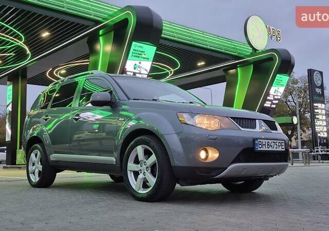 Серый Мицубиси Аутлендер ХЛ, объемом двигателя 2.2 л и пробегом 268 тыс. км за 8999 $, фото 97 на Automoto.ua
