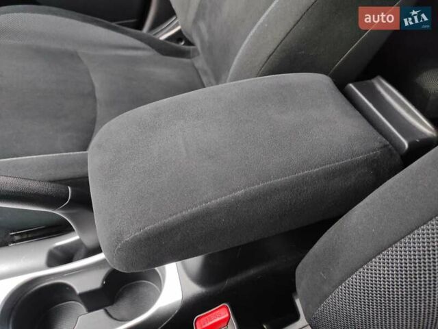 Серый Мицубиси Аутлендер ХЛ, объемом двигателя 2.4 л и пробегом 307 тыс. км за 8299 $, фото 70 на Automoto.ua