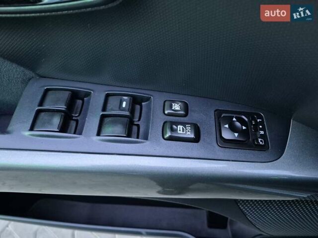 Серый Мицубиси Аутлендер ХЛ, объемом двигателя 2.2 л и пробегом 268 тыс. км за 8999 $, фото 43 на Automoto.ua