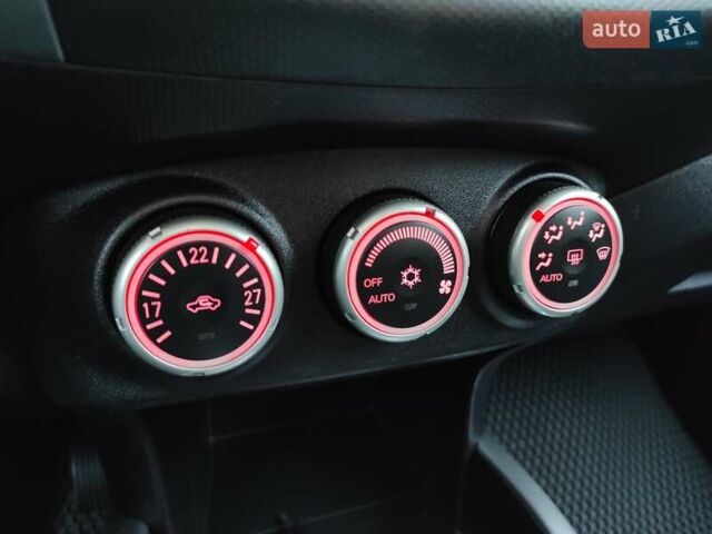 Сірий Міцубісі Аутлендер ХЛ, об'ємом двигуна 2.4 л та пробігом 307 тис. км за 8399 $, фото 72 на Automoto.ua