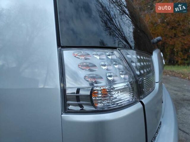 Сірий Міцубісі Аутлендер ХЛ, об'ємом двигуна 2.4 л та пробігом 307 тис. км за 8399 $, фото 15 на Automoto.ua