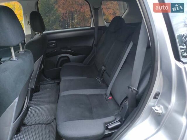 Серый Мицубиси Аутлендер ХЛ, объемом двигателя 2.4 л и пробегом 307 тыс. км за 8299 $, фото 32 на Automoto.ua