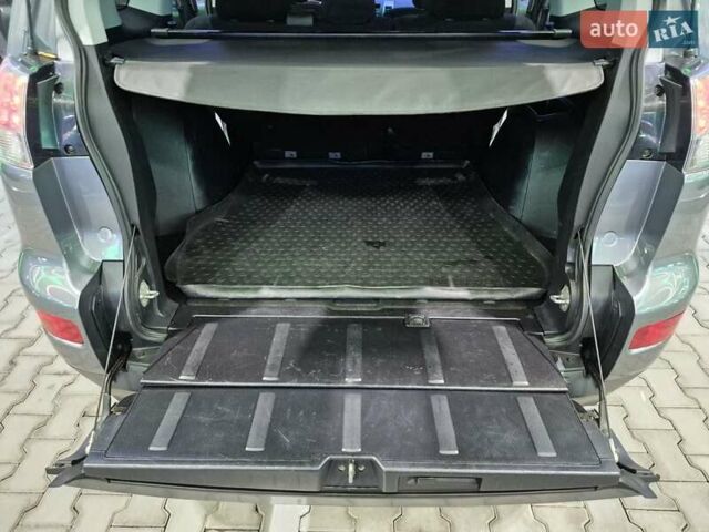 Серый Мицубиси Аутлендер ХЛ, объемом двигателя 2.2 л и пробегом 268 тыс. км за 8999 $, фото 73 на Automoto.ua